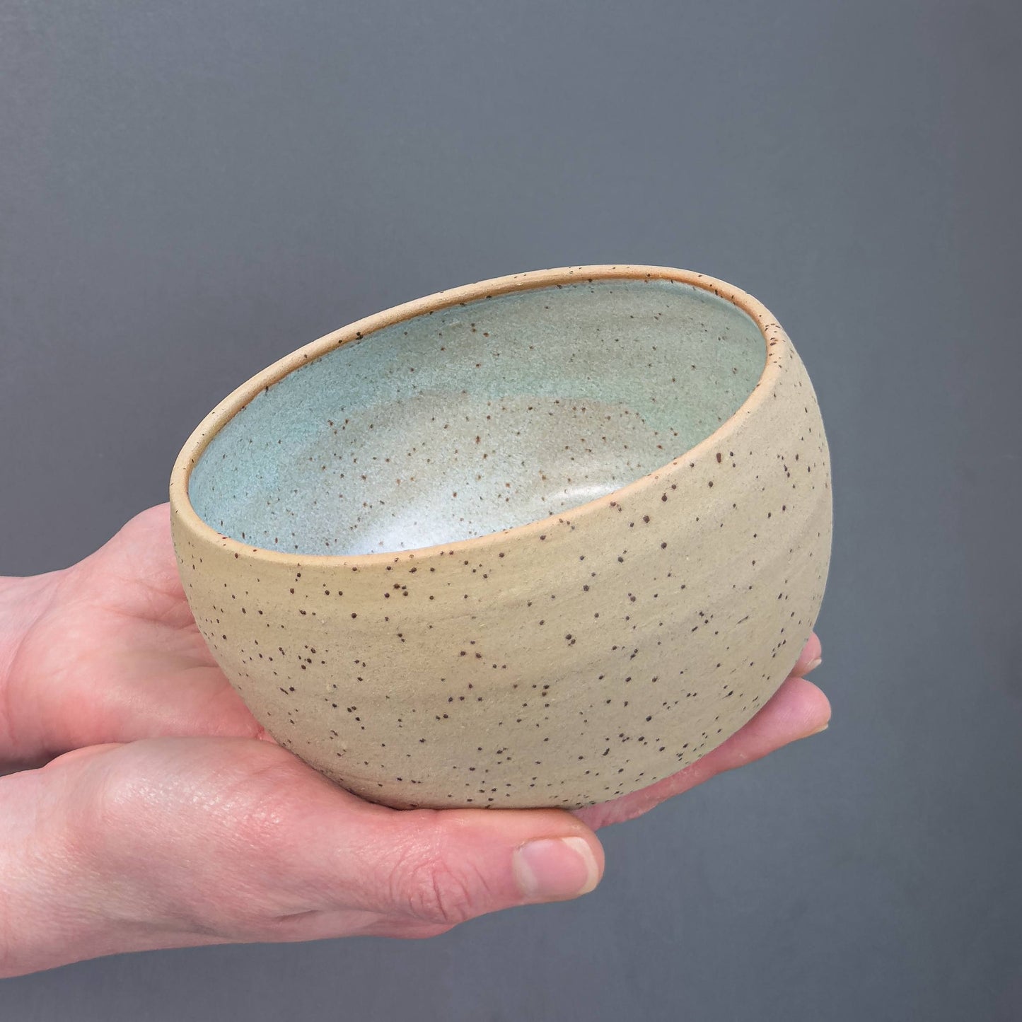 Stoneware Bowl – Sage