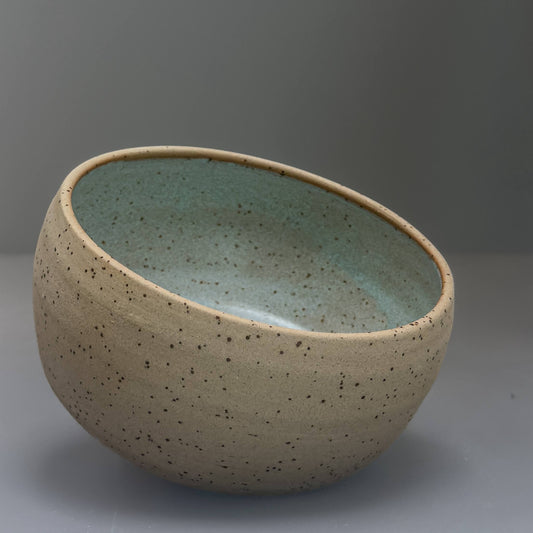 Stoneware Bowl – Sage