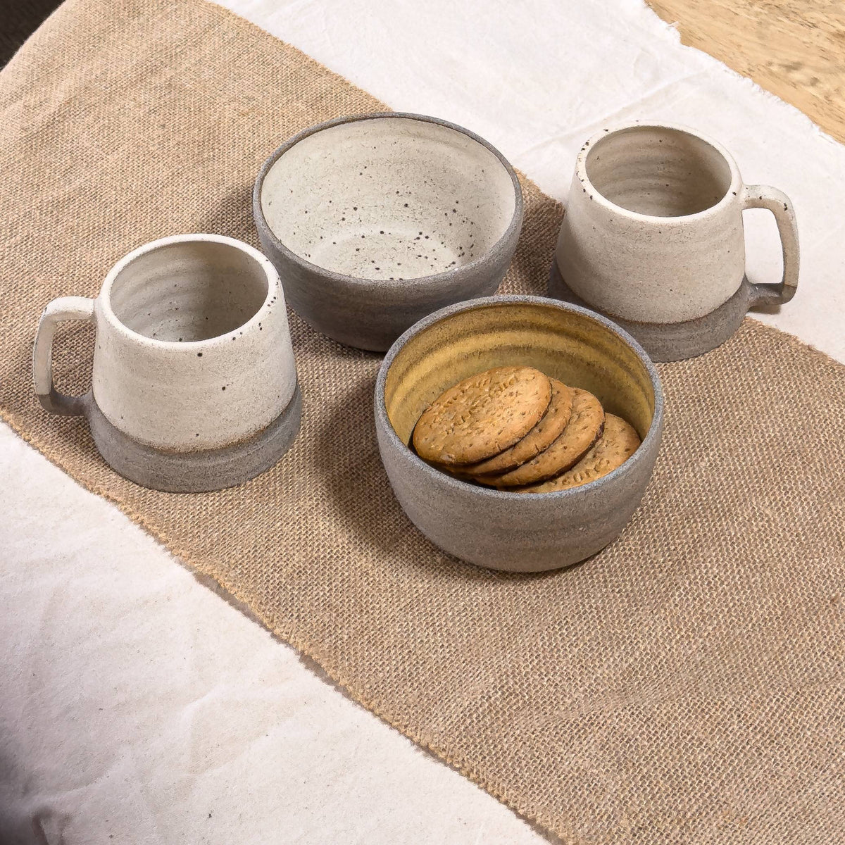 Stoneware Bowl – Speckled White